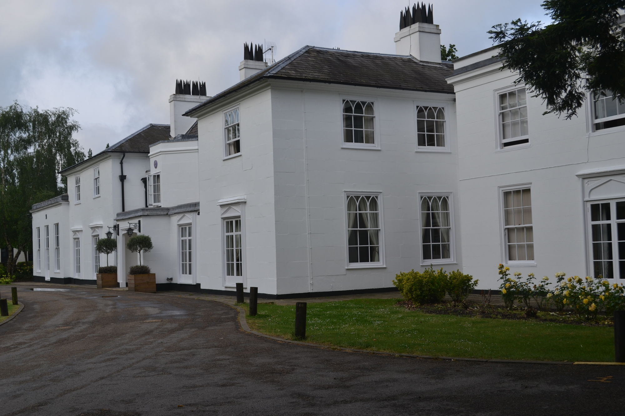 Готель Gilwell Park Чінґфорд Екстер'єр фото